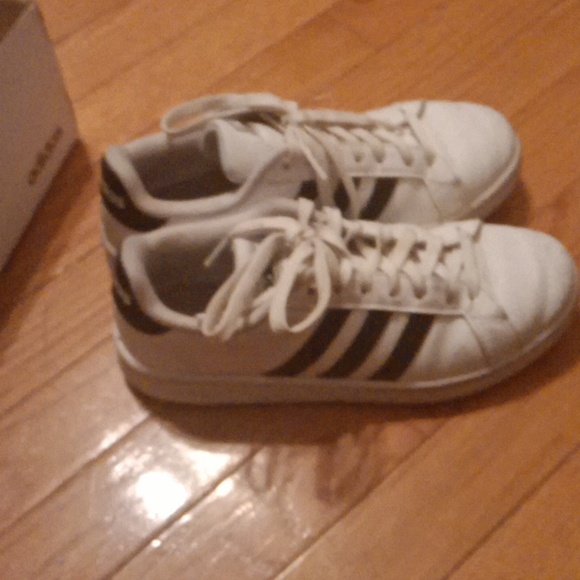 Adidas sneakers - Picture 3 of 11